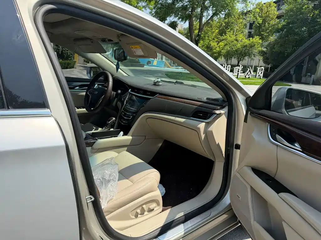 Cadillac XTS 2017 28T Elite Edition