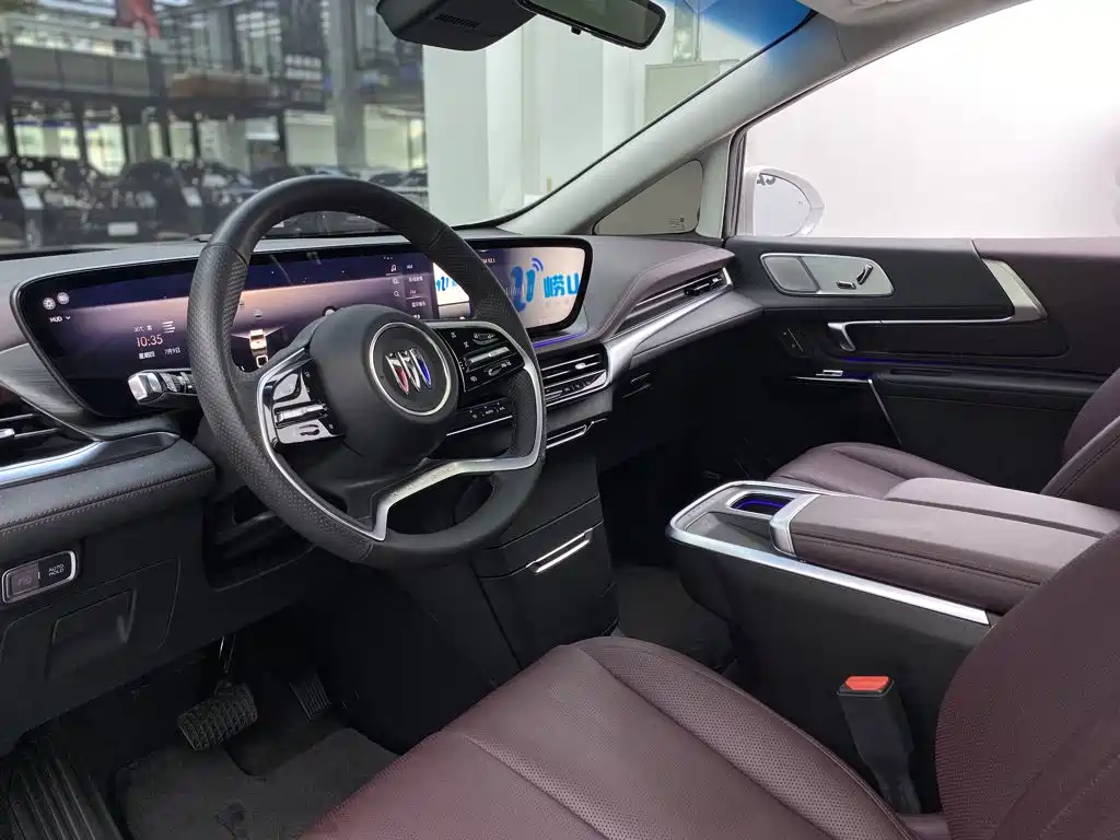 2023 Century 2.0T Six-Seater Yunshe Version