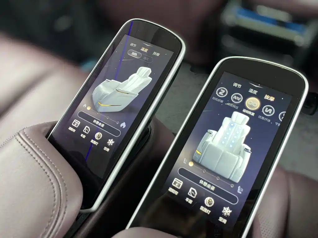 2023 Century 2.0T Six-Seater Yunshe Version