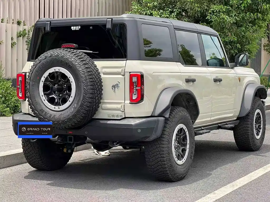 Ford Bronco 2024 2.3T Off-Road