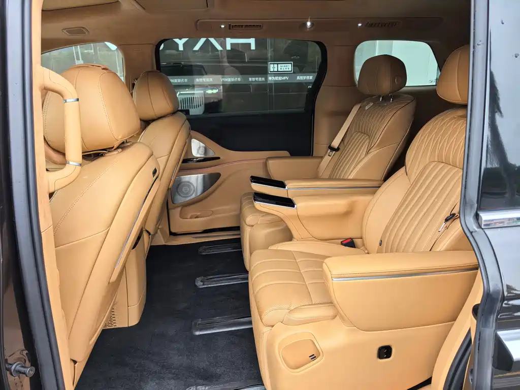 Dreamer 2025 PHEV All-Wheel Drive Flagship Kunpeng Edition