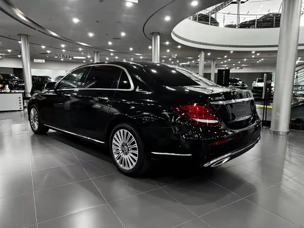 Mercedes-Benz E-Class 2020 E 300 L Fashion Edition