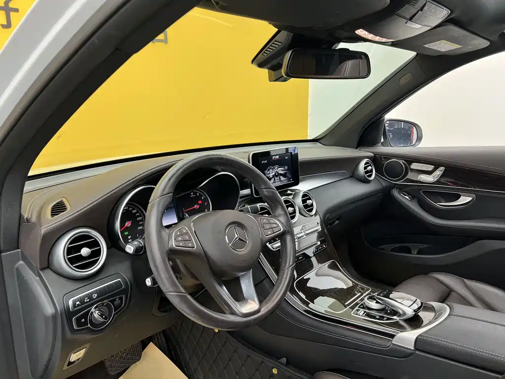 Mercedes GLC 2019 GLC 260 L 4MATIC Luxury Edition