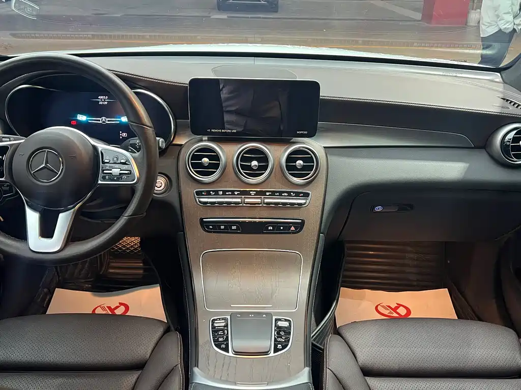 Mercedes-Benz GLC 2022 GLC 260 L 4MATIC Luxury Edition