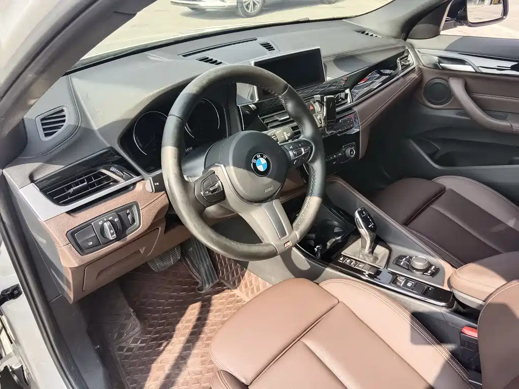 BMW X2 2020 sDrive25i Leading Edition M Sport Package
