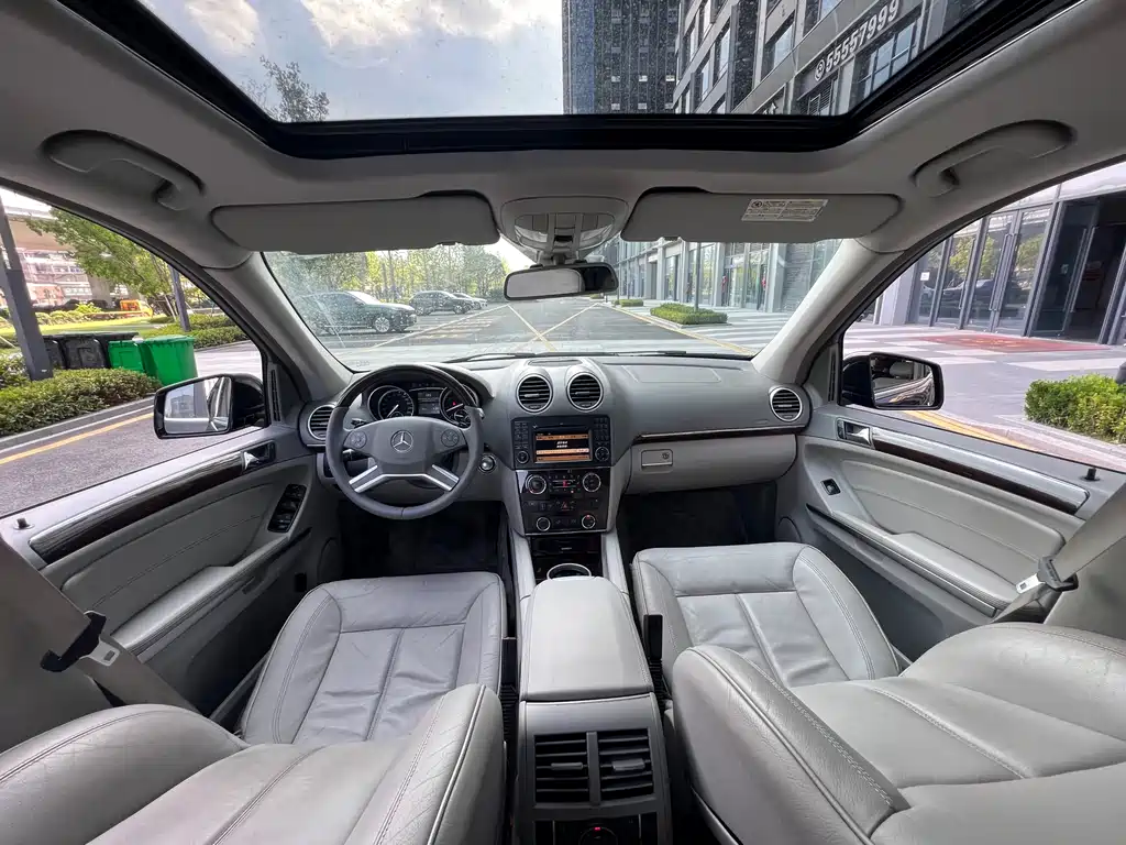 Mercedes GL Class 2011 GL 450 4MATIC Premium Edition