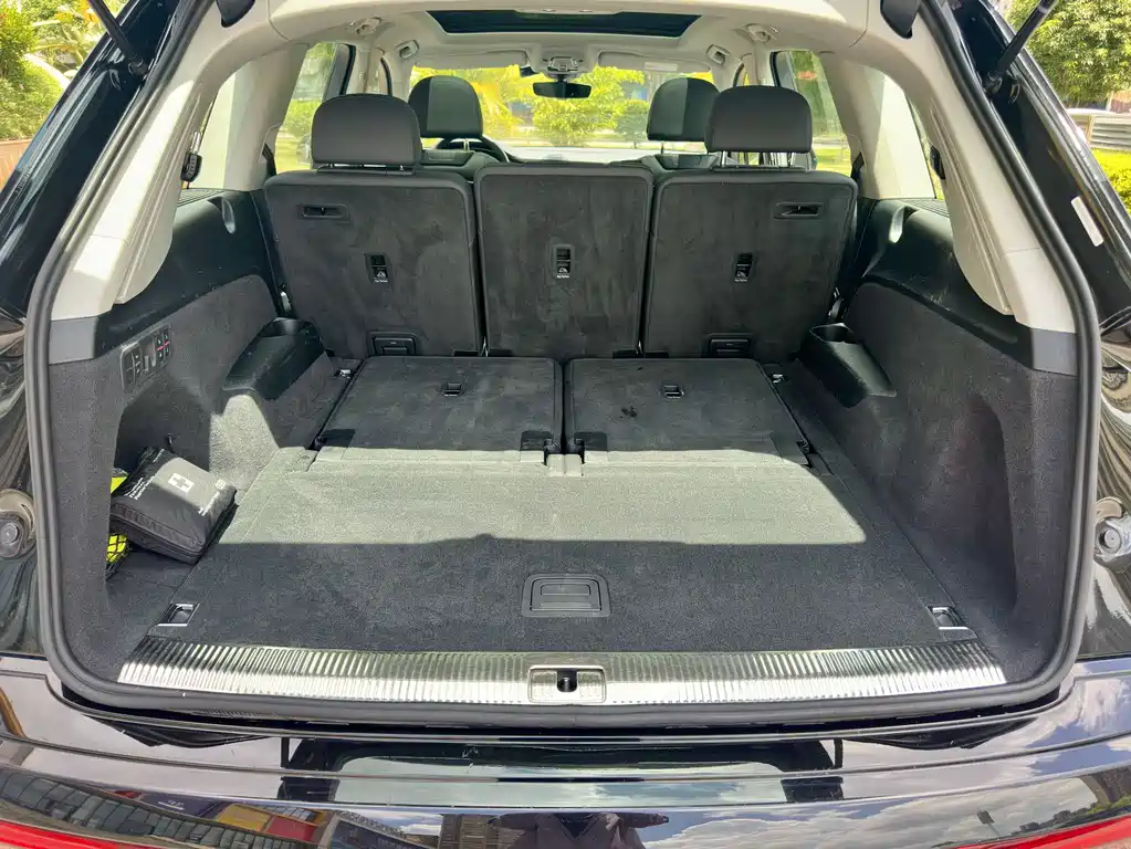 Audi Q7 2023 45 TFSI quattro S line Sport Edition