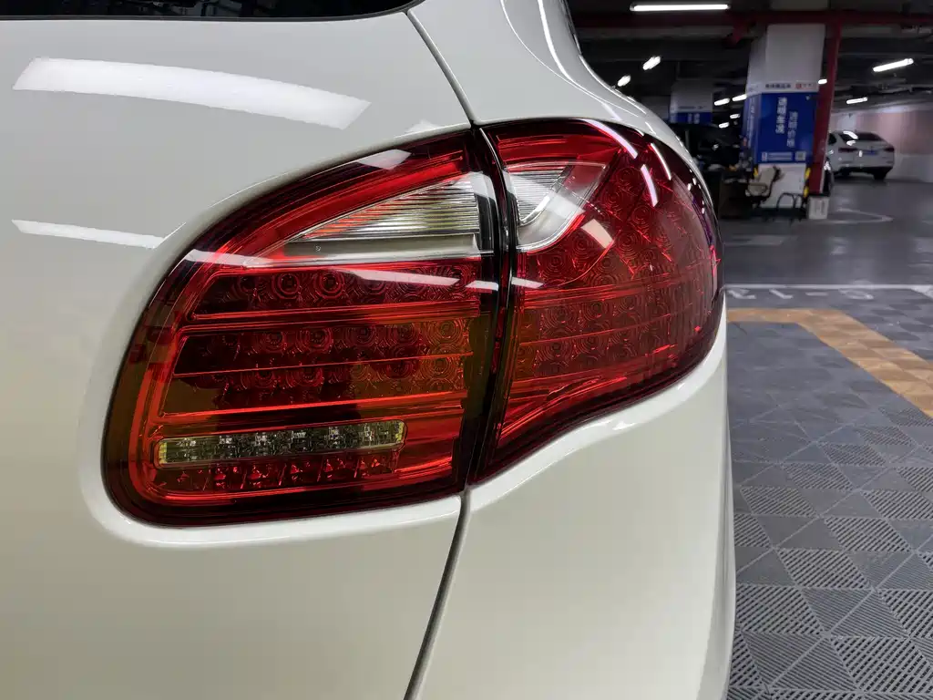 Cayenne 2011 3.0T