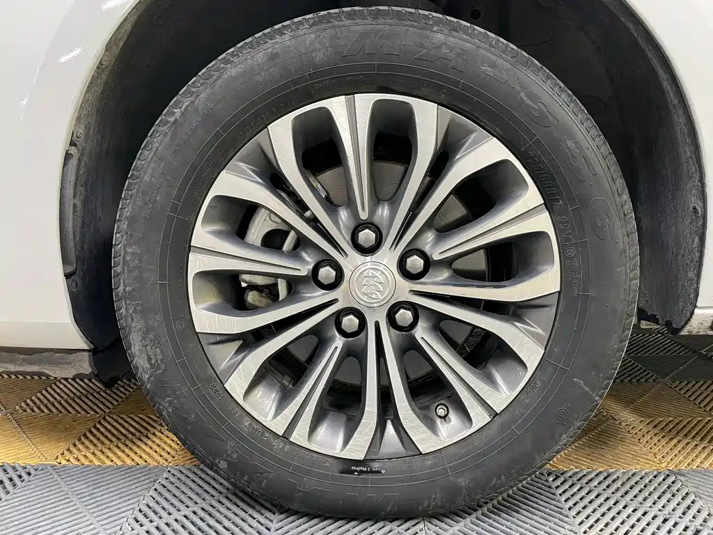 Buick GL8 2023 Luxury Edition