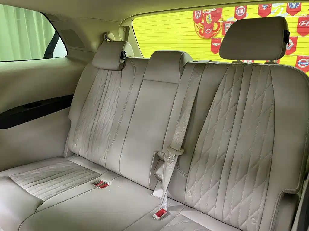 Buick GL8 2023 Luxury Edition