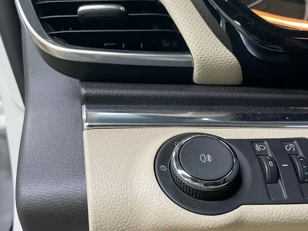Buick GL8 2023 Luxury Edition