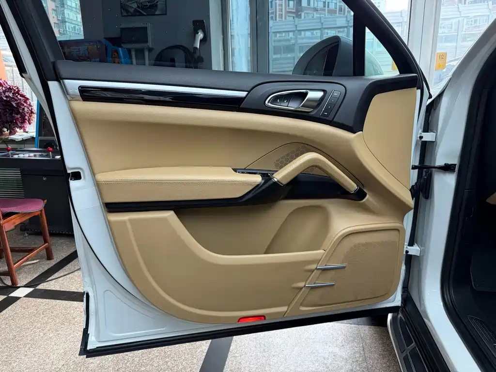 Cayenne 2016 3.0T China Specification