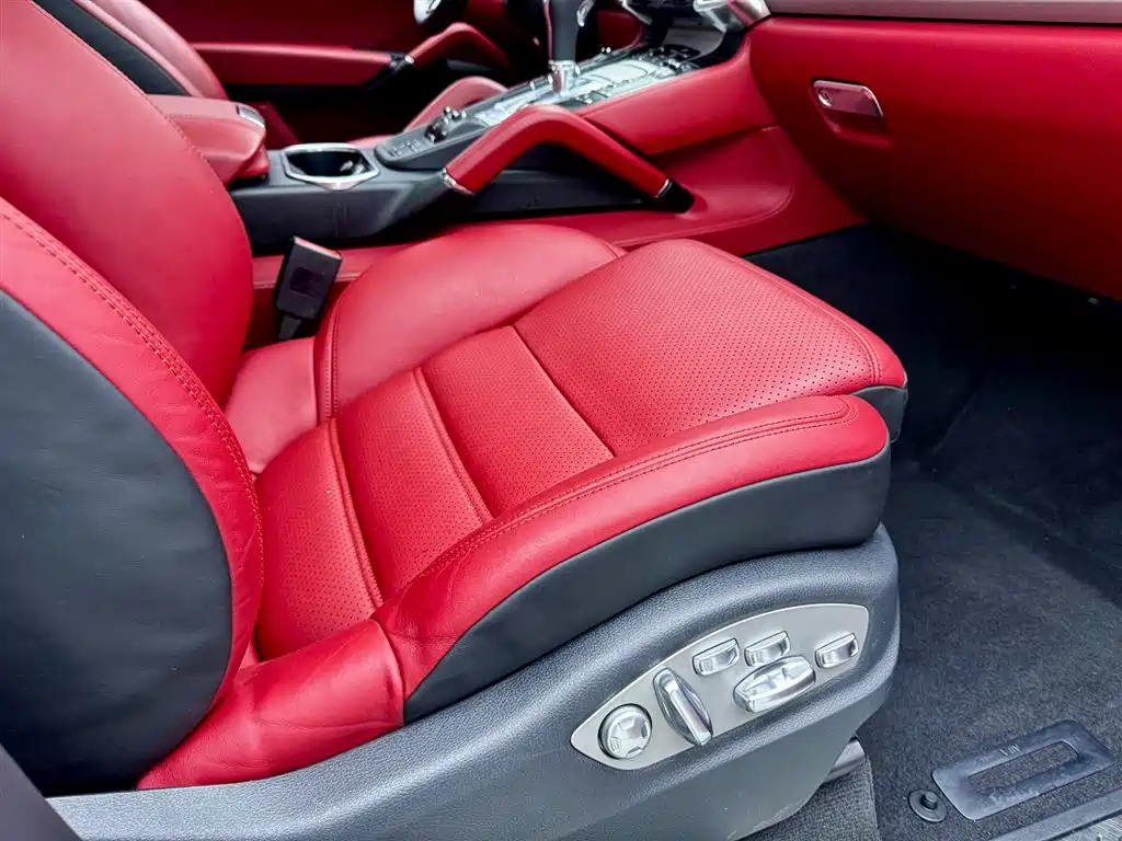 Cayenne 2016 Model Cayenne Turbo 4.8T