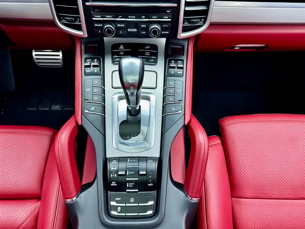 Cayenne 2016 Model Cayenne Turbo 4.8T