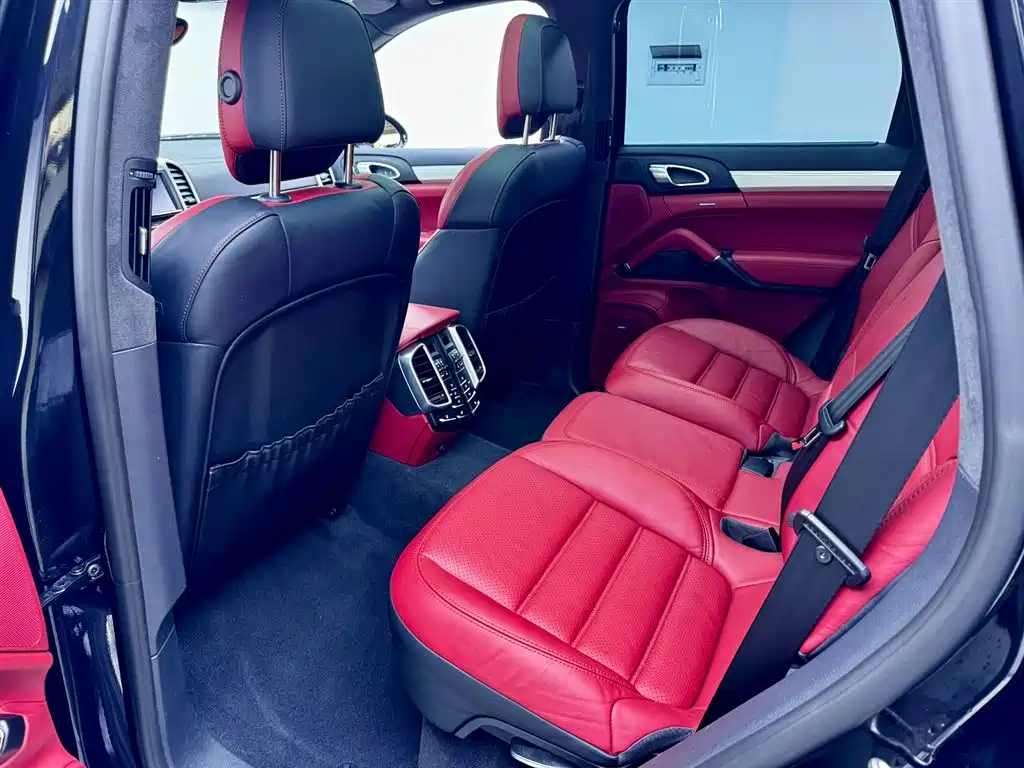 Cayenne 2016 Model Cayenne Turbo 4.8T