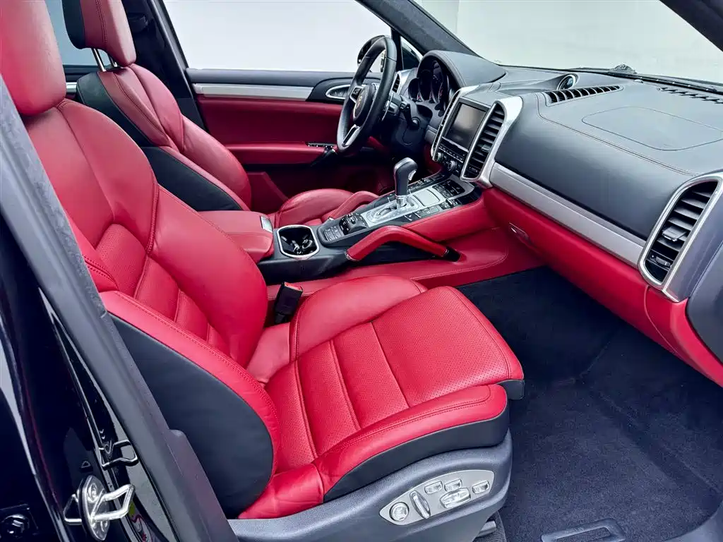 Cayenne 2016 Model Cayenne Turbo 4.8T