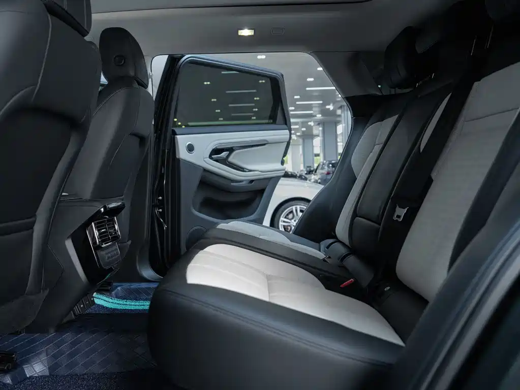 Range Rover Vogue 2021 249PS R-Dynamic First Edition Limited Edition