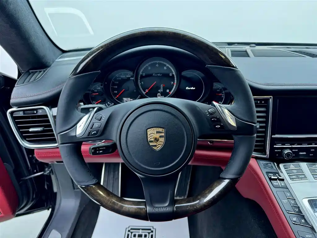 Panamera Turbo Executive 4.8T 2014