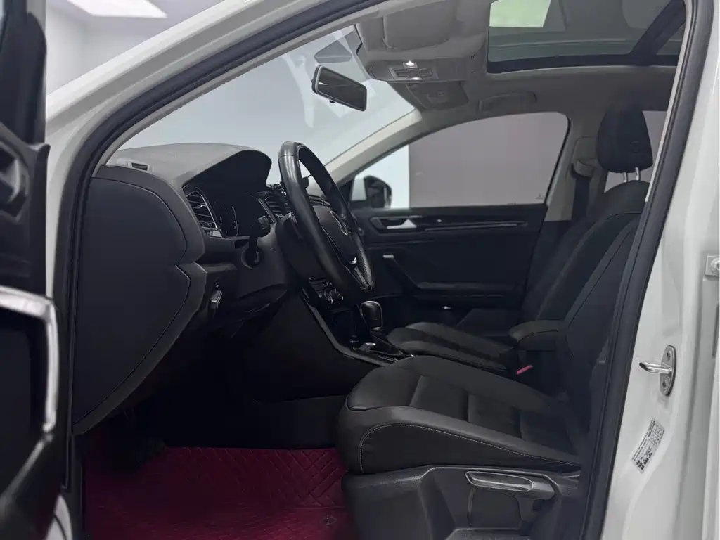 T-ROC 2021 280TSI DSG Two-Wheel Drive Comfort Smart Connect Edition