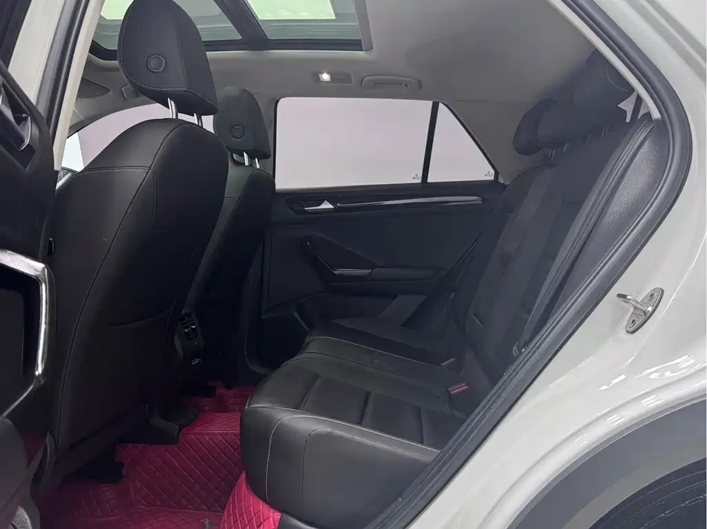 T-ROC 2021 280TSI DSG Two-Wheel Drive Comfort Smart Connect Edition