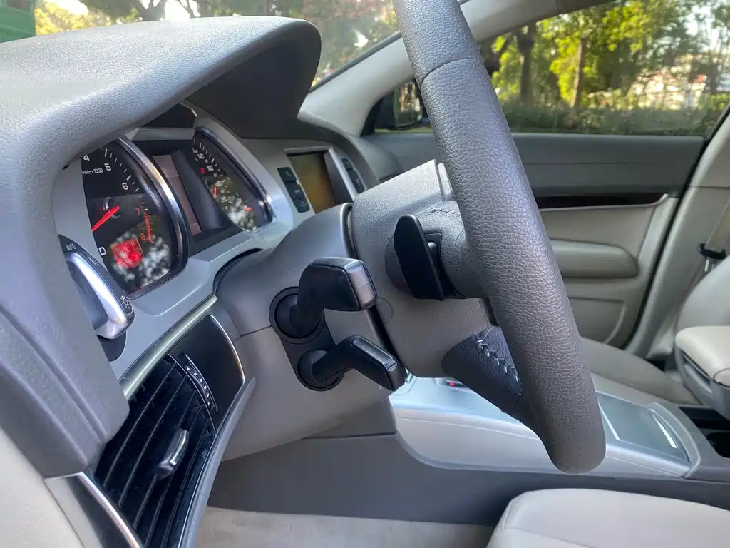 Audi A6L 2010 model 2.0 TFSI automatic standard edition