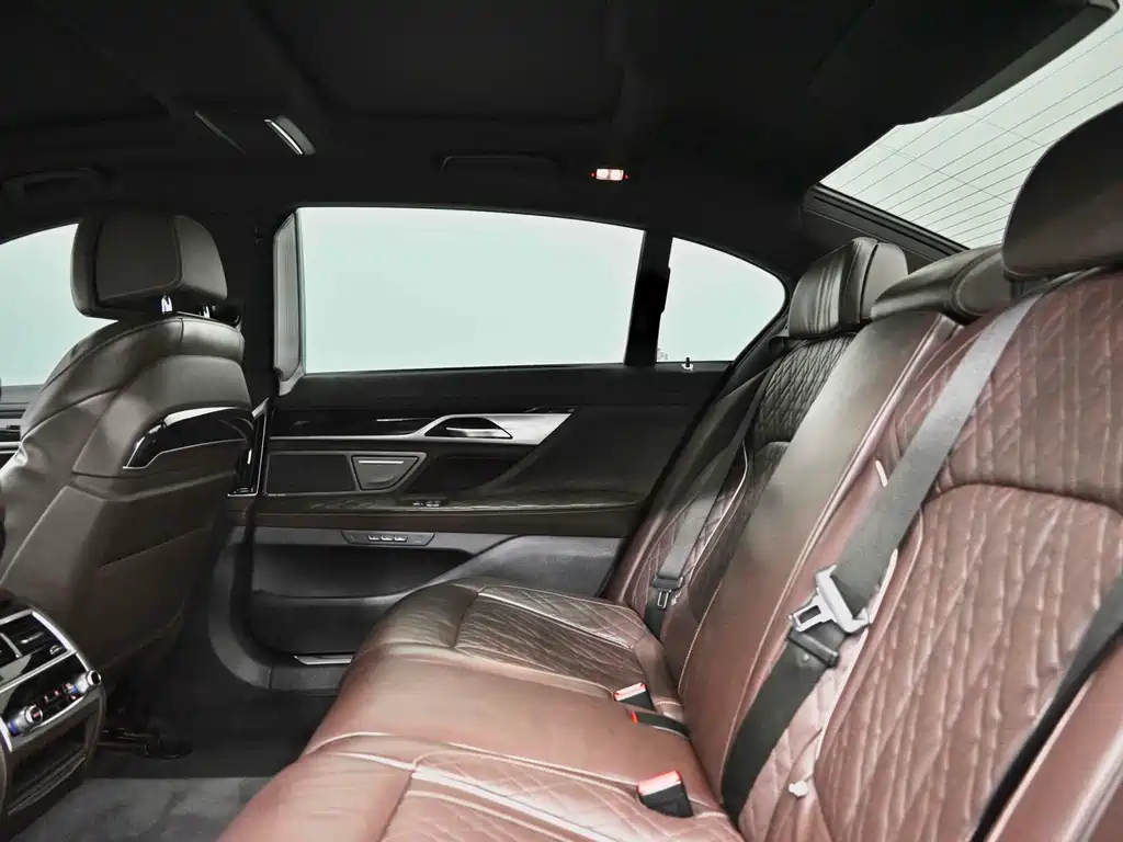 BMW 7 Series 2019 740Li Leading Edition M Sport Package