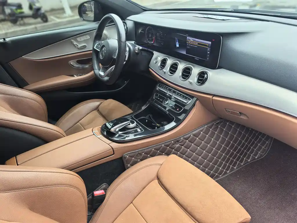 Mercedes E-Class 2017 E 200 Sport 4MATIC