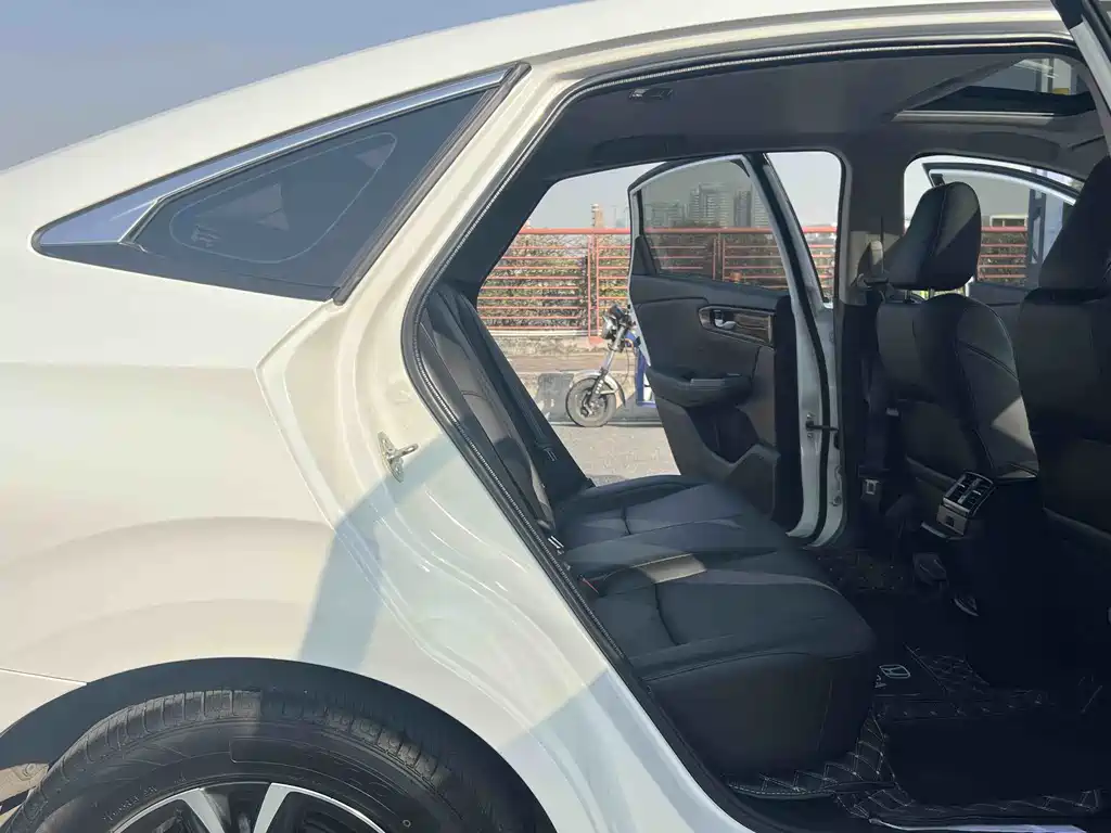 Lingpai 2022 Model 180Turbo CVT Luxury Edition