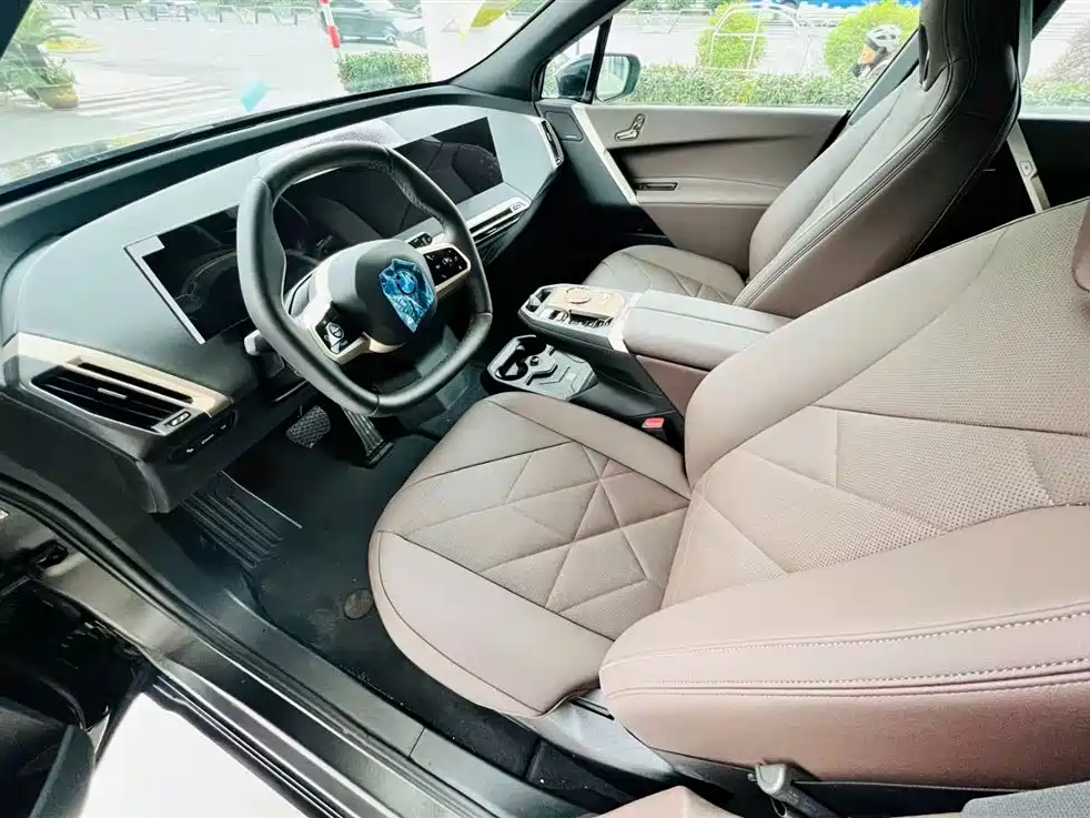 BMW iX 2023 Facelift xDrive40