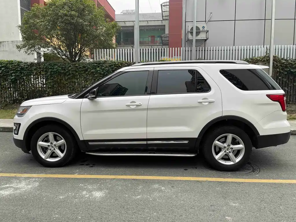 Explorer Import 2016 2.3T Fashion Edition