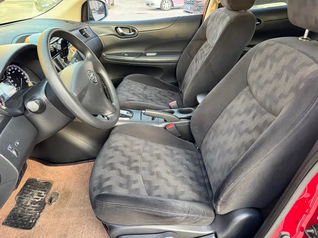 TIIDA 2014 1.6L CVT Comfort Edition