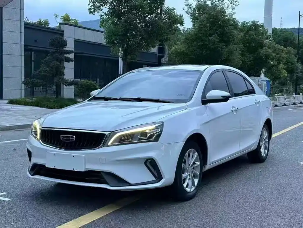 Emgrand UP 2021 1.5L CVT Leading Edition