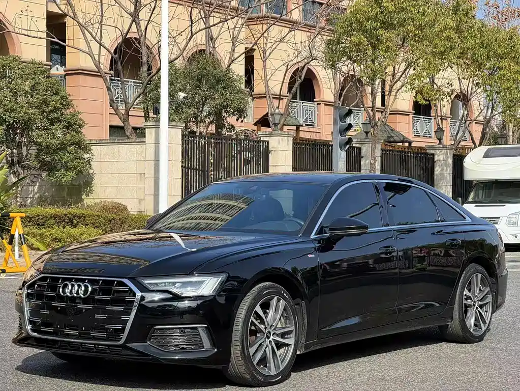Audi A6L 2022 40 TFSI Luxury Dynamic Edition
