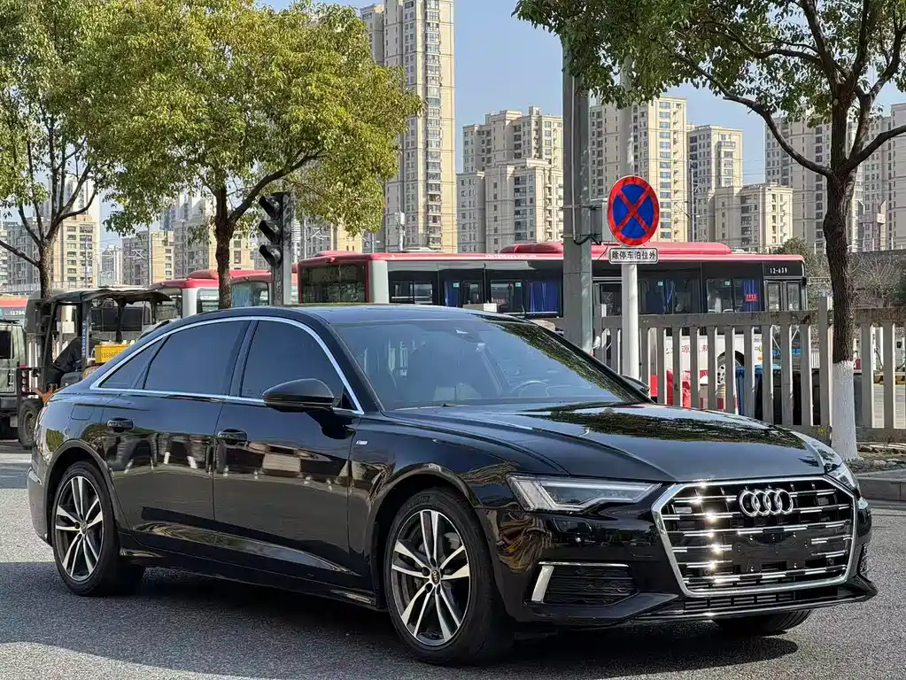 Audi A6L 2022 40 TFSI Luxury Dynamic Edition