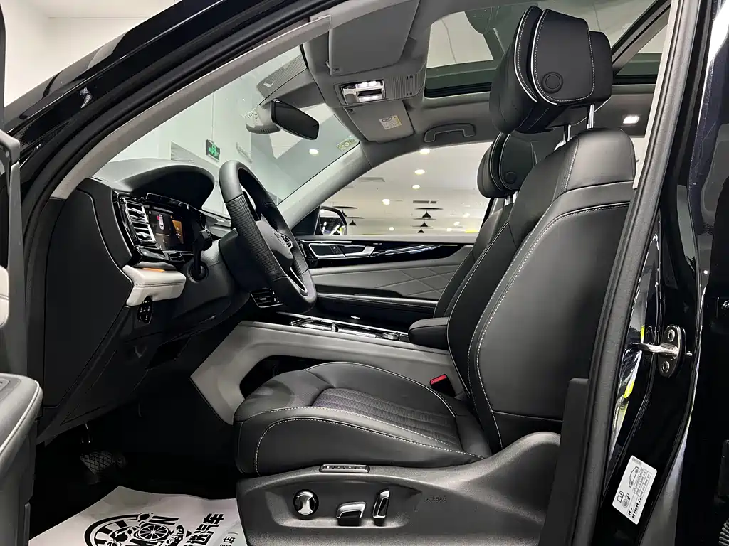 Tongyi Qianwen 2023 model 380TSI 4x4尊崇豪华版