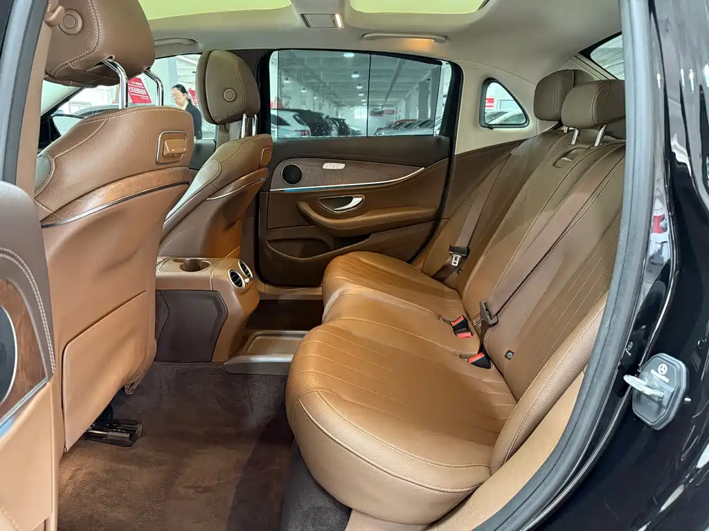 Mercedes-Benz E-Class 2017 E 300 L Luxury Edition