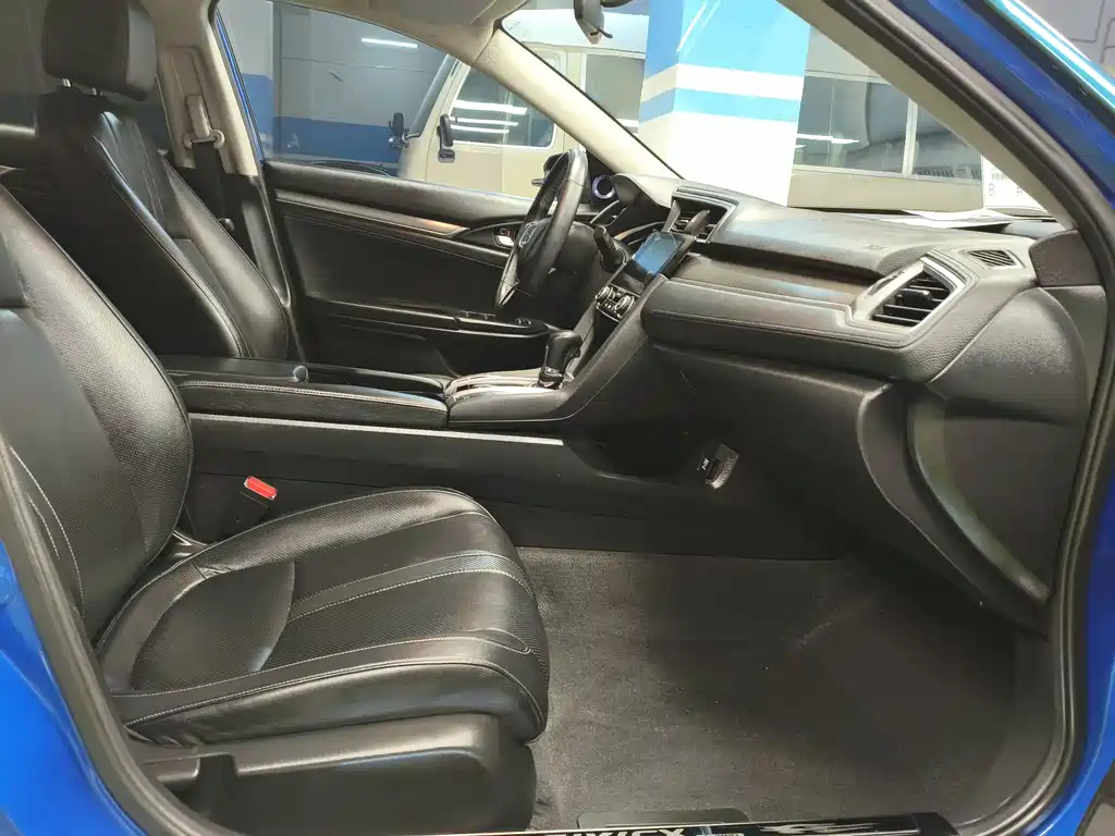 Civic 2016 220TURBO CVT Prestige Edition