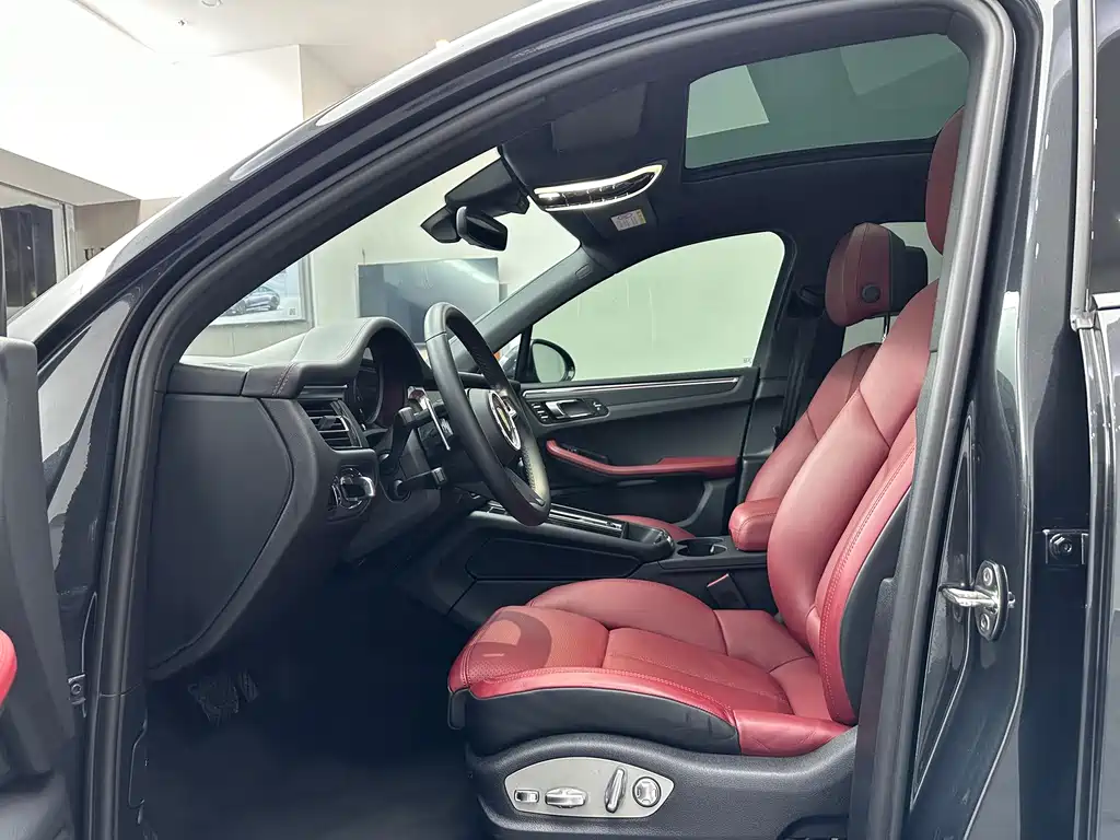 Macan 2022 2.0T
