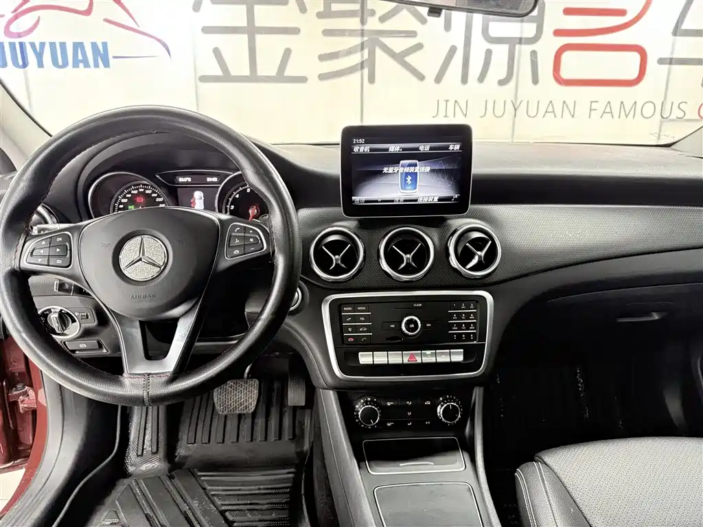 Mercedes-Benz GLA 2018 GLA 200 Sport Line