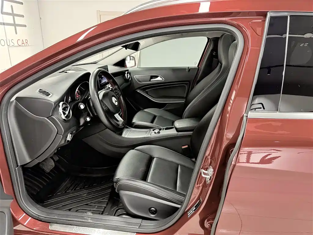 Mercedes-Benz GLA 2018 GLA 200 Sport Line