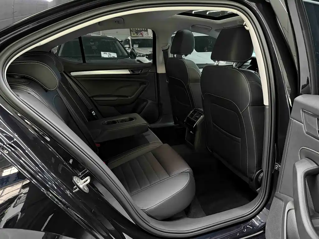 SUV 2022 TSI280 DSG Premium Edition