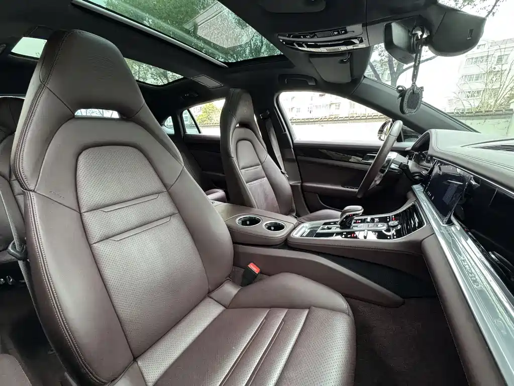 Panamera Executive Long Wheelbase 3.0T