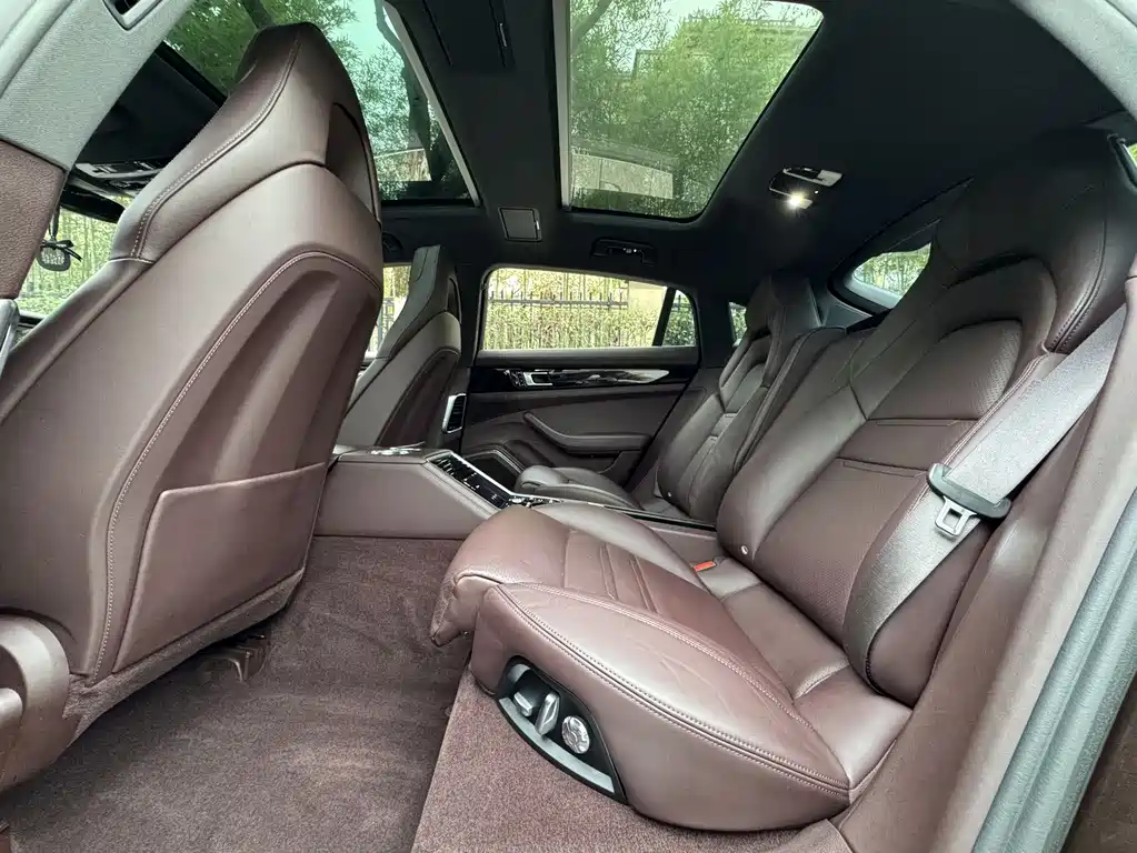 Panamera Executive Long Wheelbase 3.0T