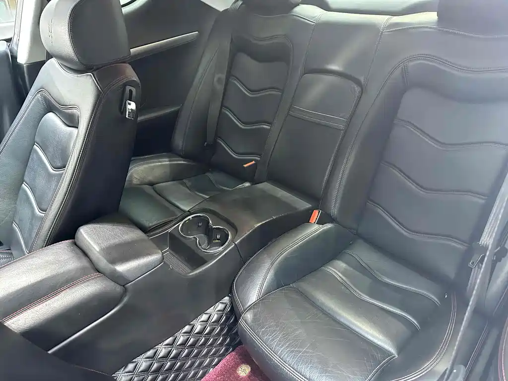 Gran Turismo 2009 4.7L Sport Automatic