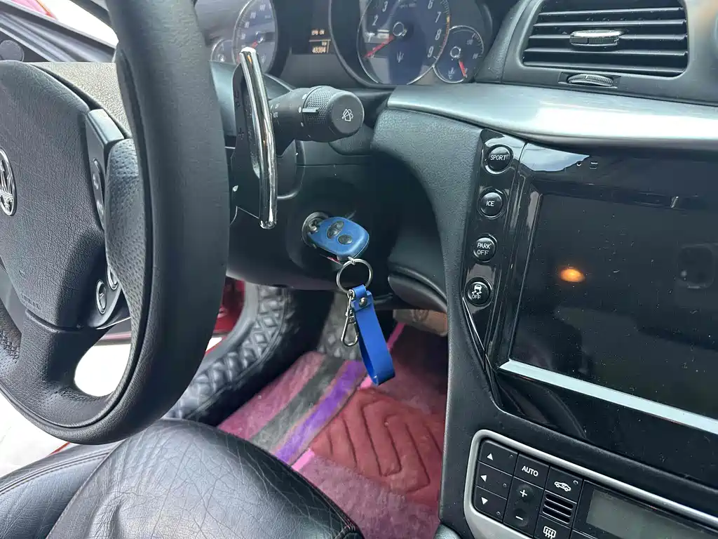 Gran Turismo 2009 4.7L Sport Automatic