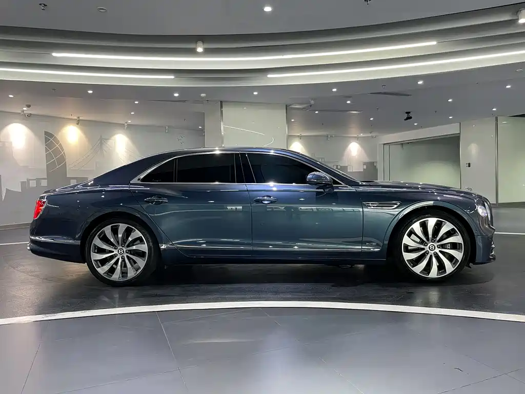 Phaeton 2020 model 6.0T W12 standard edition