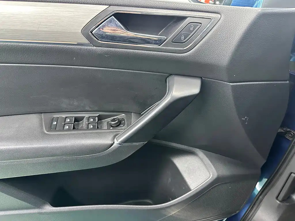 Tuanan 2018 7-seat Luxury Edition 280TSI DSG