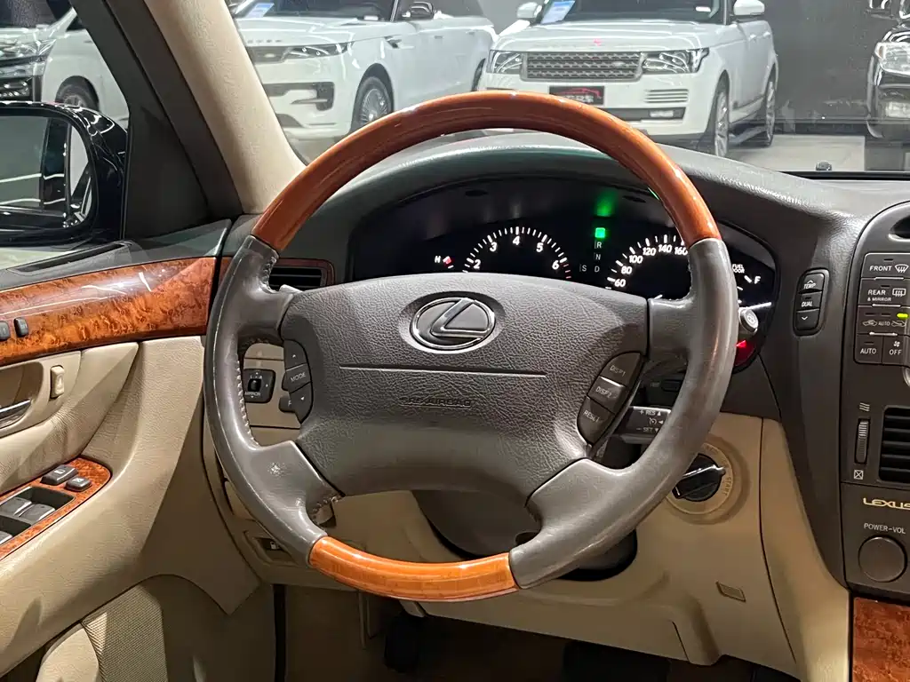 Lexus LS 2005 430