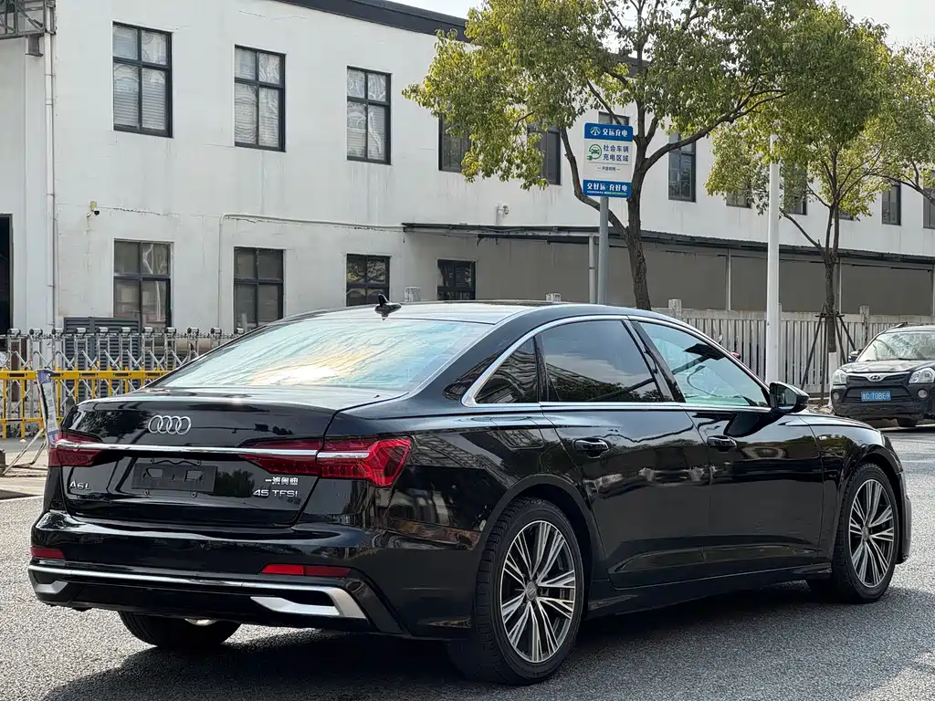 Audi A6L 2024 model 45 TFSI Prestige Dynamic Edition