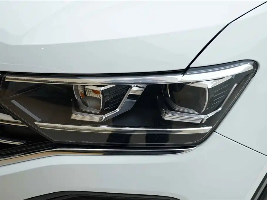 Tayron 2019 330 TSI Two-wheel Drive Luxury Edition National VI
